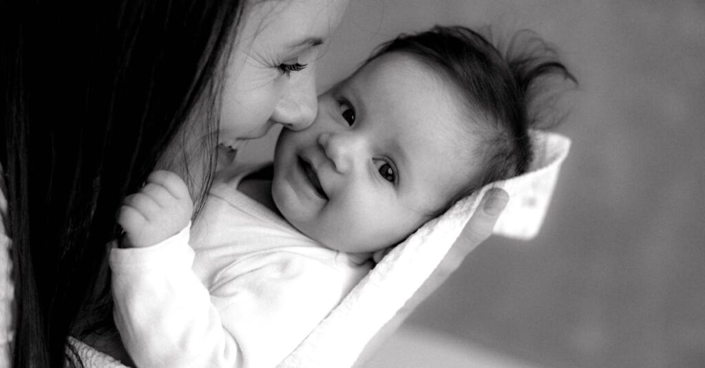 Waarom hebben sommige baby’s zoveel haar bij de geboorte?