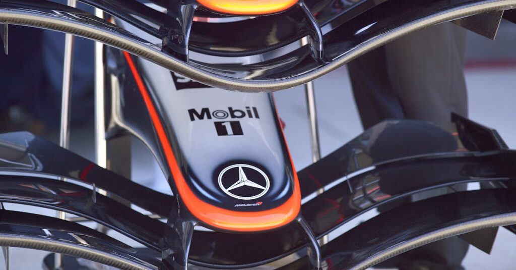 Hoe beïnvloedt de voorvleugel de downforce van een F1?