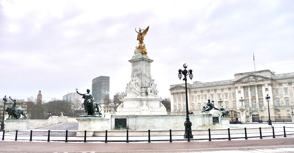 Hoe groot is Buckingham Palace eigenlijk?