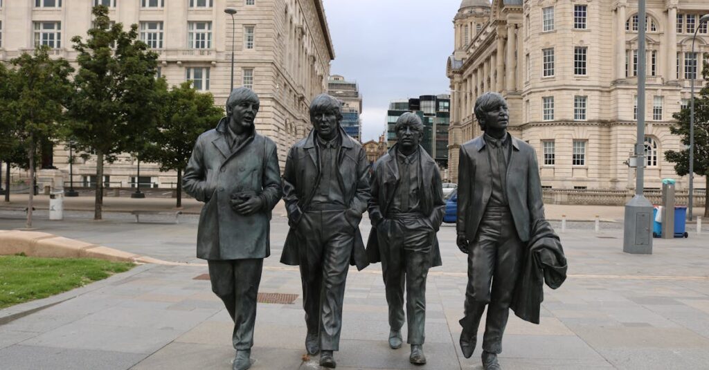 Wat waren de 5 grootste hits van The Beatles?