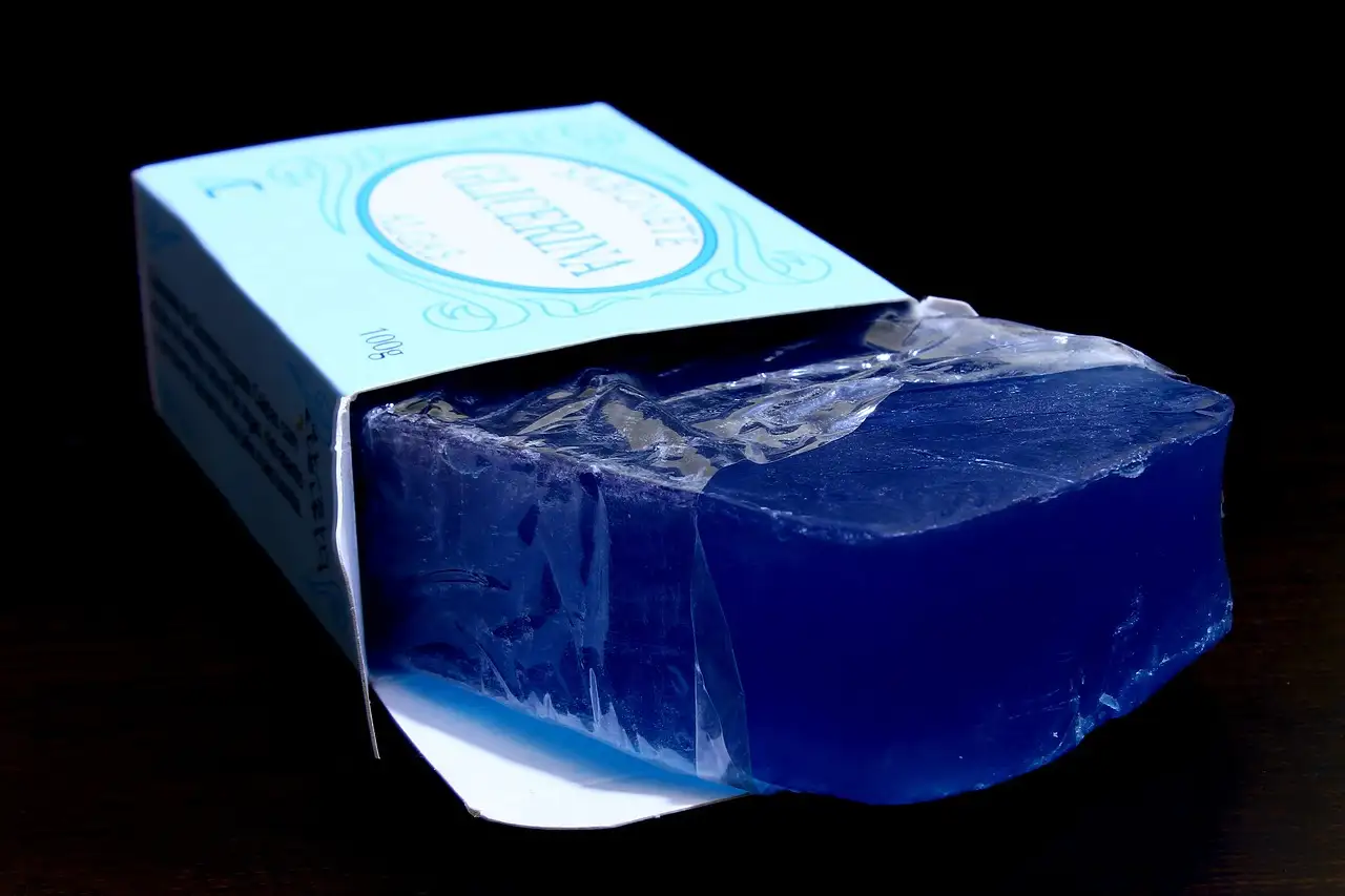 Hoe helpt glycerine bij het verwijderen van fruitvlekken?