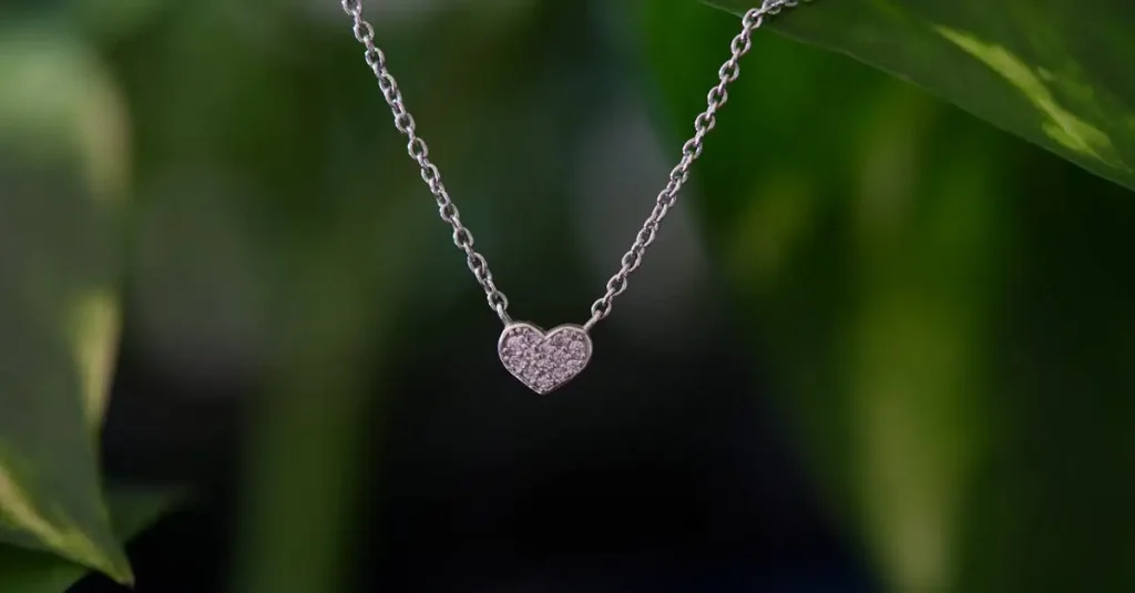 Hoe laat je zilveren sieraden glanzen met tandpasta?
