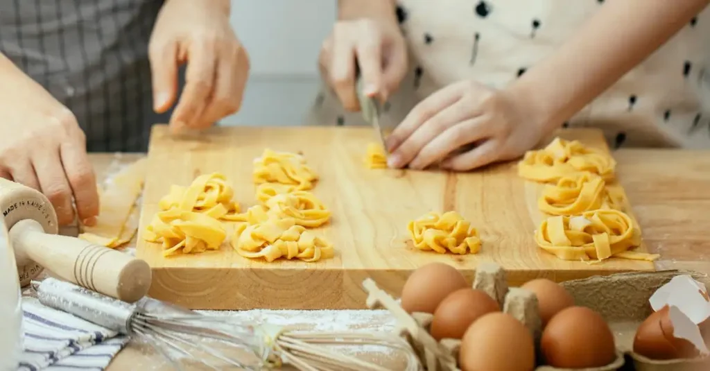 Hoe voorkom je dat pasta plakt tijdens het koken?
