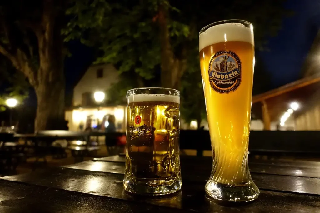 Wat is de rol van een bakje bier bij slakkenvangen?