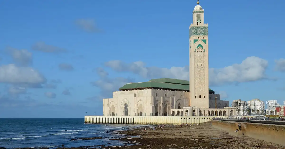 Welke moskee in Casablanca is een van de grootste ter wereld?