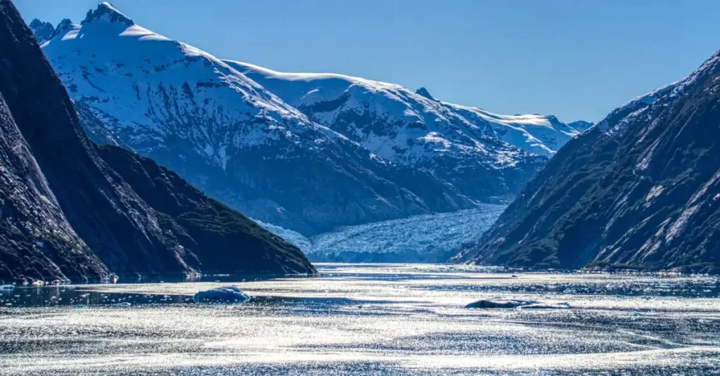 Welke regio in Alaska heeft spectaculaire gletsjers?
