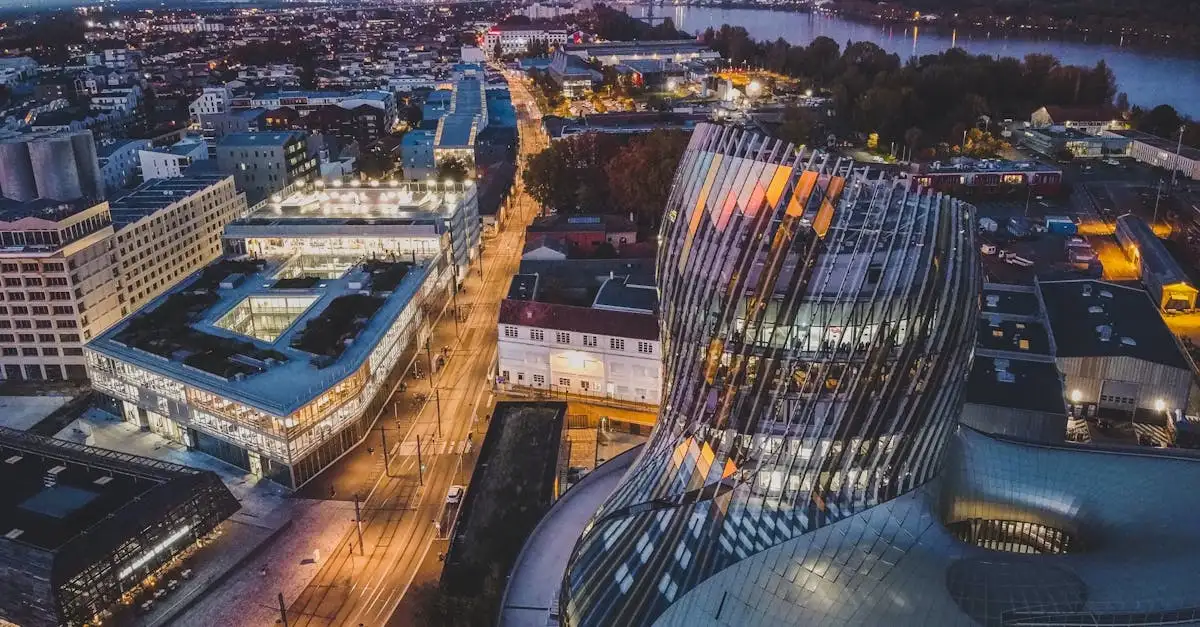 Welke stad in Frankrijk staat bekend om Bordeaux wijn?