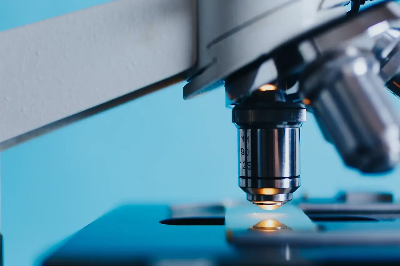 Wie ontdekte de structuur van het genoom in biologie?