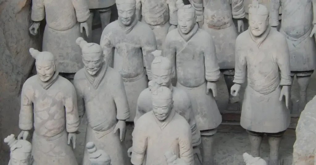 Wie was de eerste keizer van China in de geschiedenis?