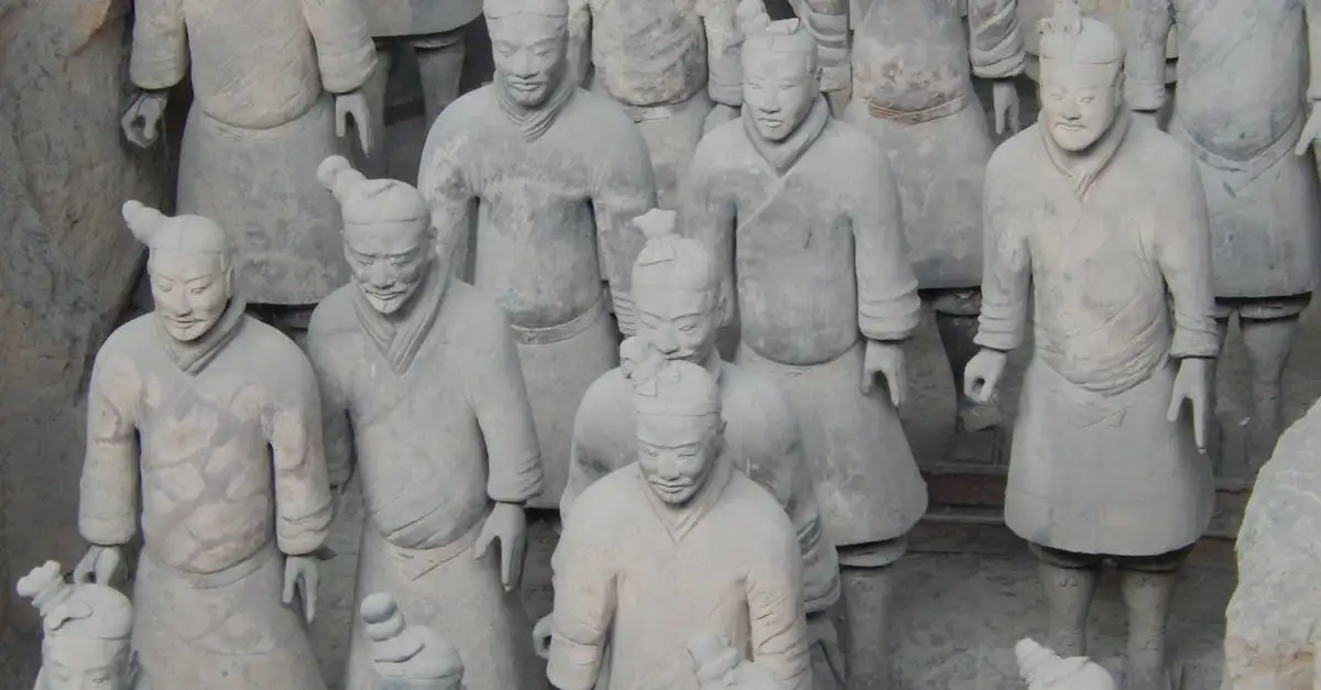 Wie was de eerste keizer van China in de geschiedenis?