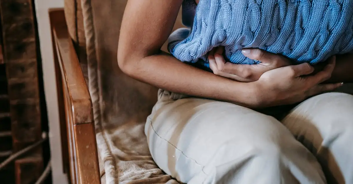 Buikpijn en waterige afscheiding: Moet ik me zorgen maken?
