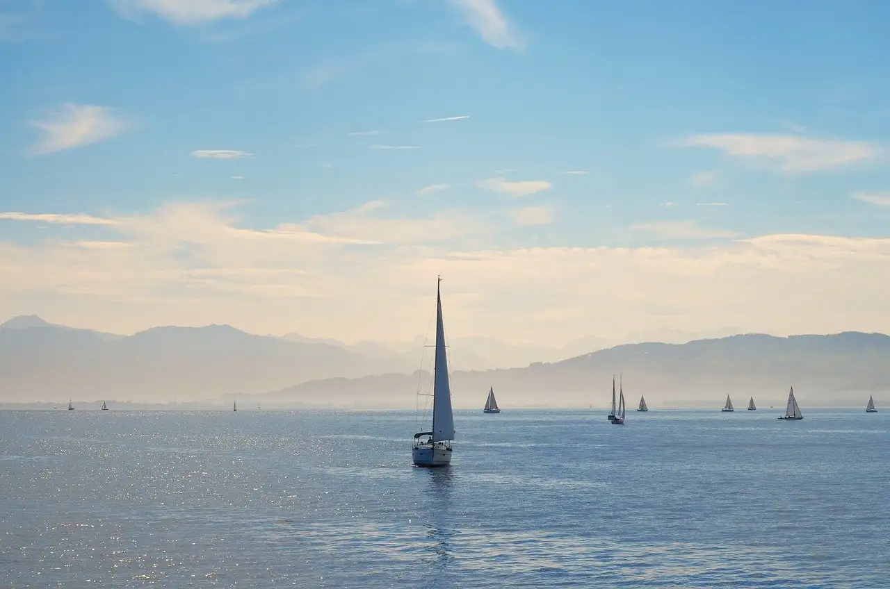 Waarom is Lake Pontchartrain historisch en ecologisch belangrijk?