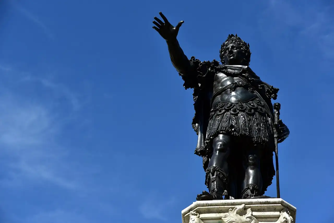 Wie was Augustus en wat deed hij voor het Rijk?