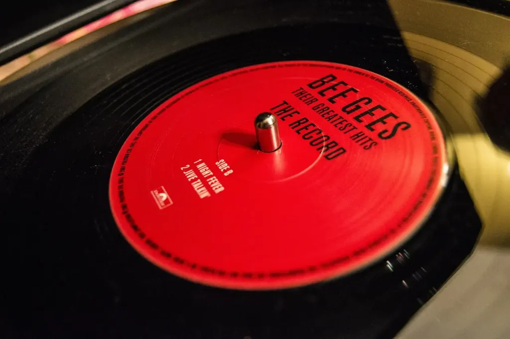 Wie zong How Deep Is Your Love van de Bee Gees?