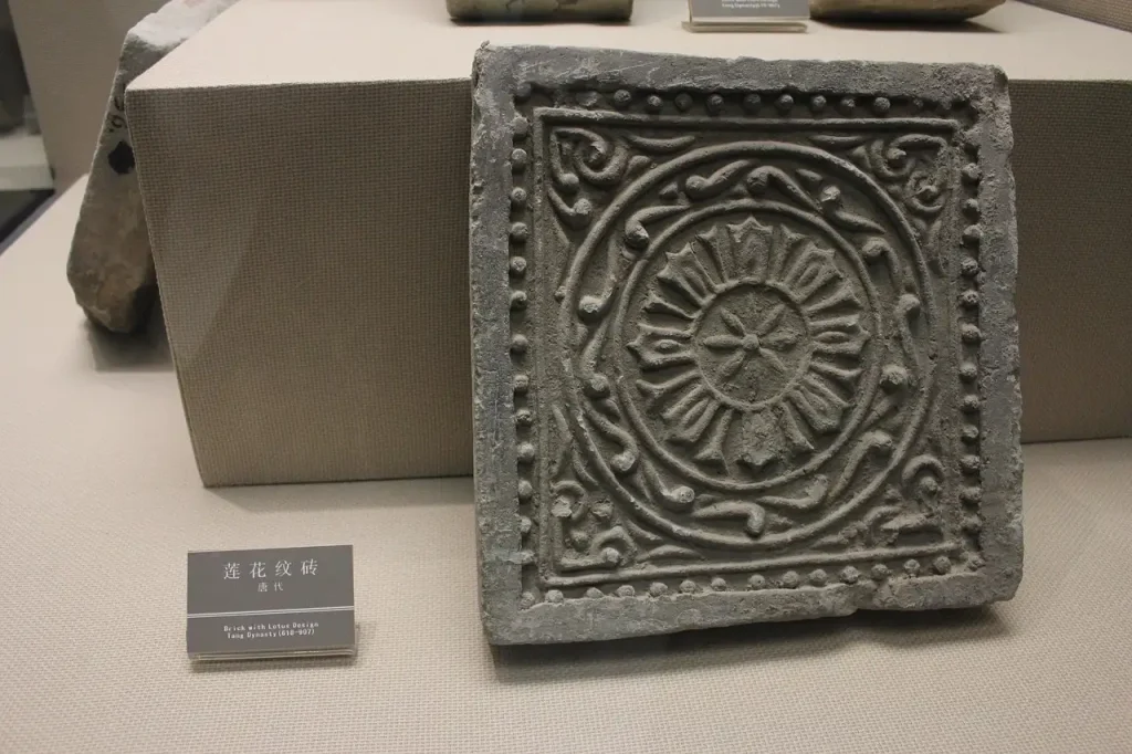 Hoe beïnvloedde de Tang-dynastie de Japanse cultuur?