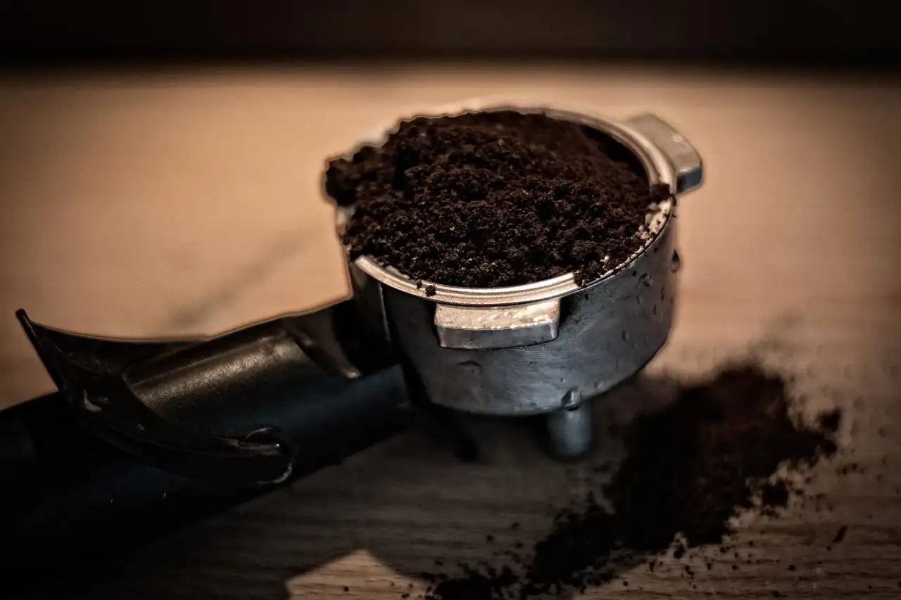 Hoe noemen we koffiedik ook wel?