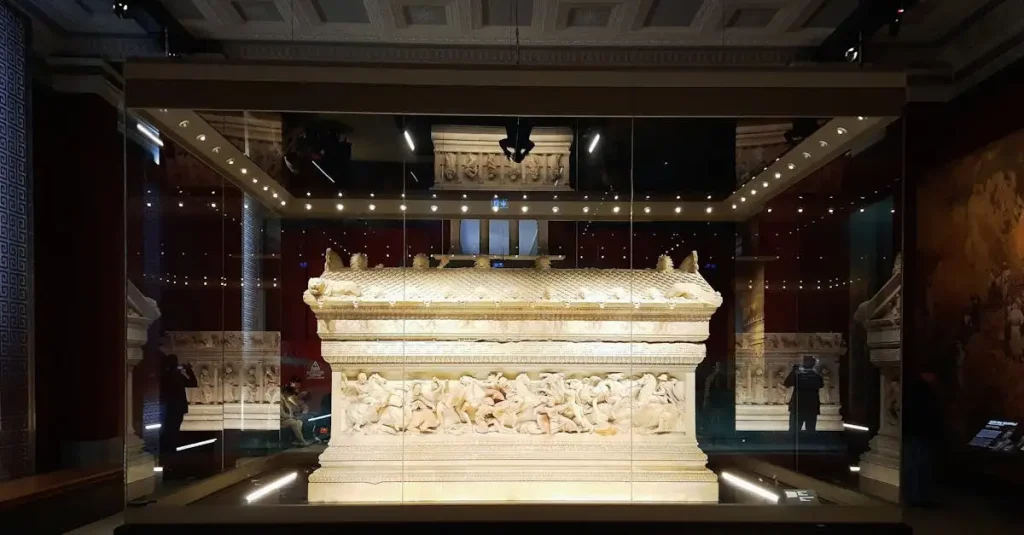 Waar ligt het Akropolis Museum met Griekse oudheden?