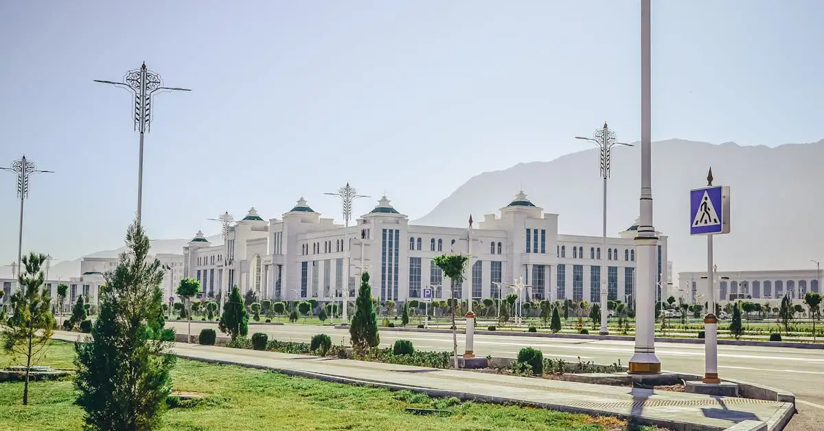 Wat is de hoofdstad van Turkmenistan en waarom?