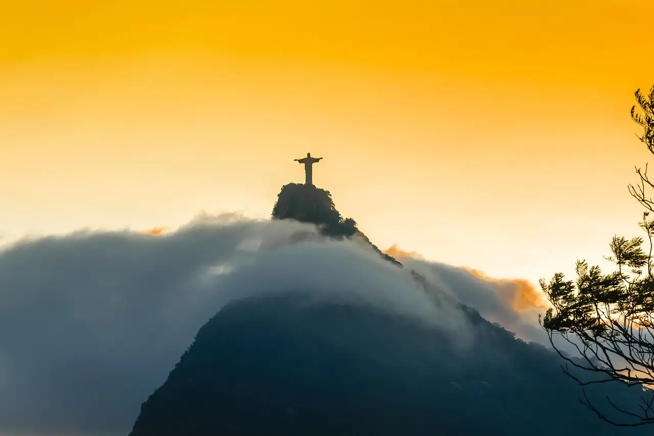 Wat is de stad van het Christ the Redeemer-beeld?