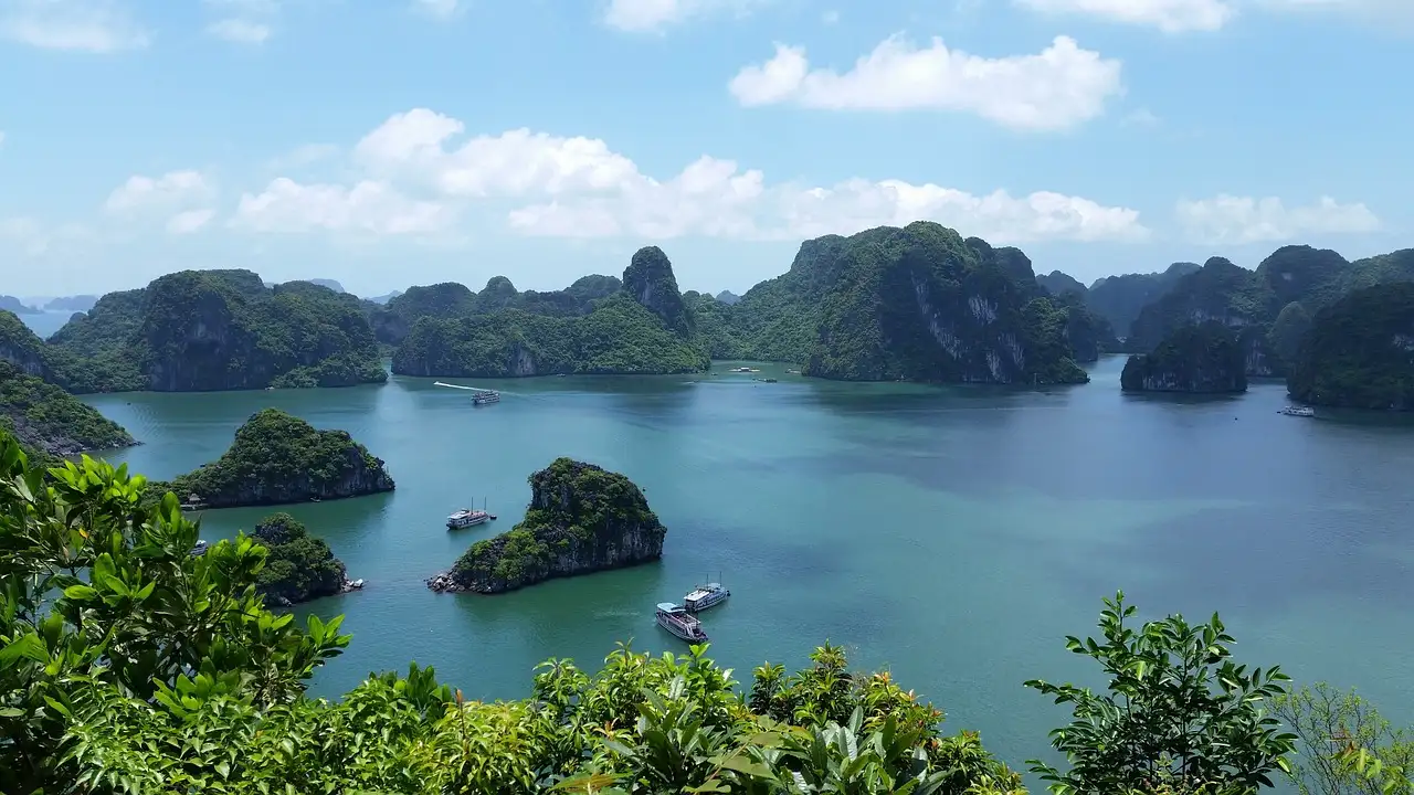 Wat maakt Halong Bay in Vietnam zo beroemd?
