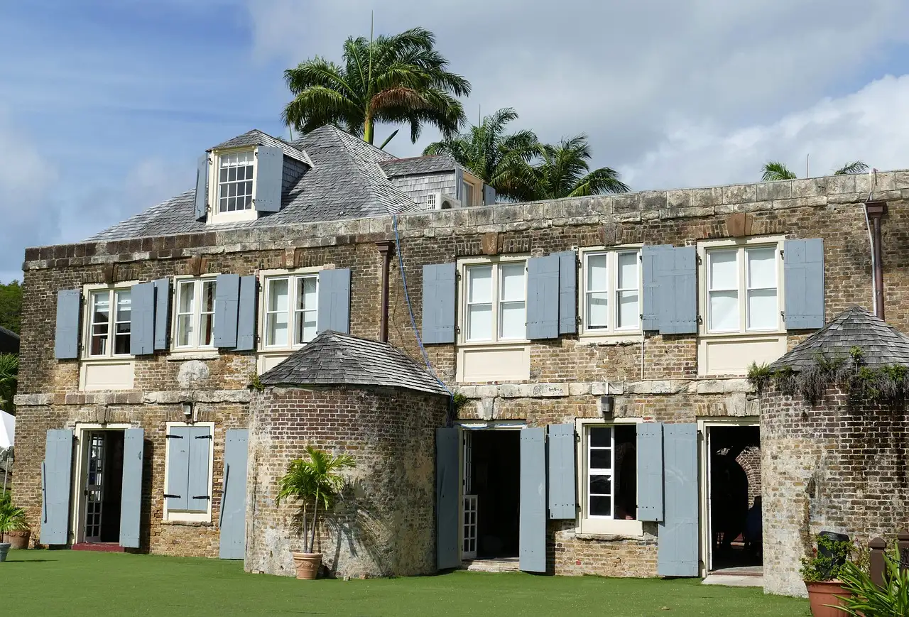 Wat zijn de mooiste historische gebouwen in Antigua en Barbuda?