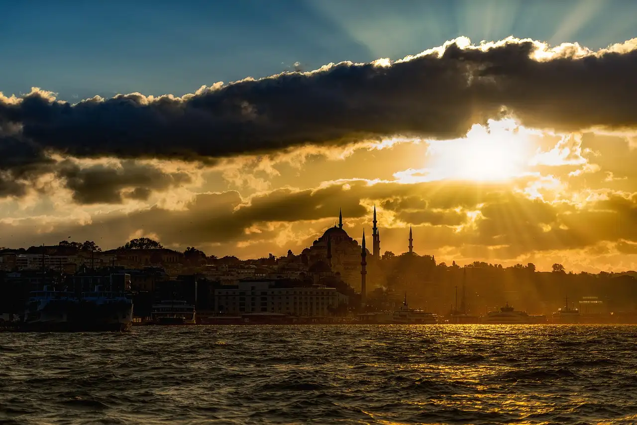 Welke stad is de Parel van de Bosporus?