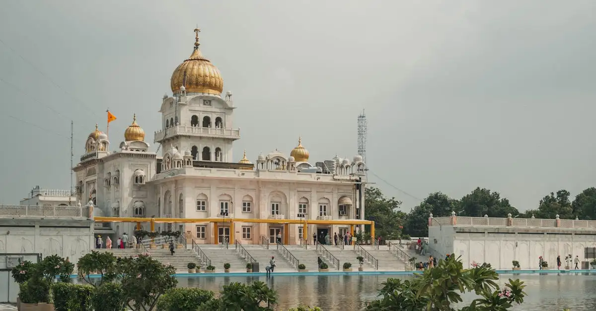Welke tempel in India is marmeren, de Gouden Tempel?