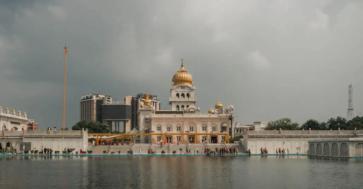 Welke tempel in India is marmeren, de Gouden Tempel?
