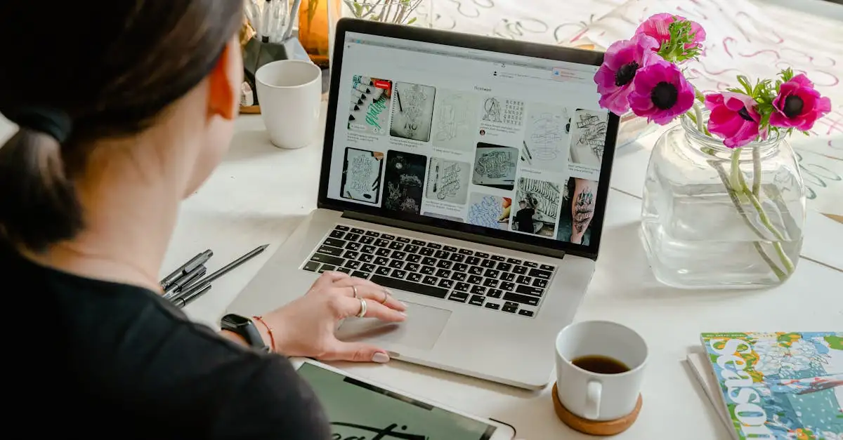 Wie heeft deze website ontworpen en gemaakt?