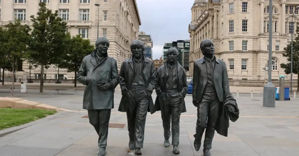 Wie zong Twist and Shout, The Beatles of een andere groep?