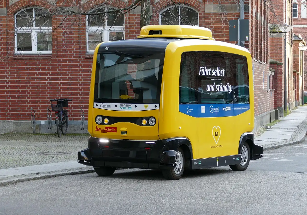 Zijn autonome vrachtwagens de toekomst van personenvervoer?
