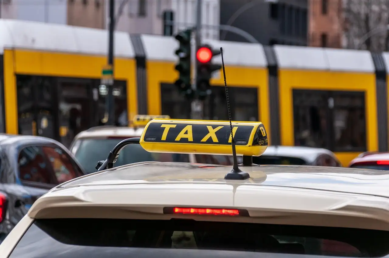 Waar kan ik een opleiding voor vliegende taxi-piloot volgen?