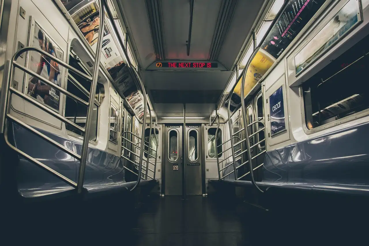 Wat is de geschiedenis van de eerste metro ter wereld?