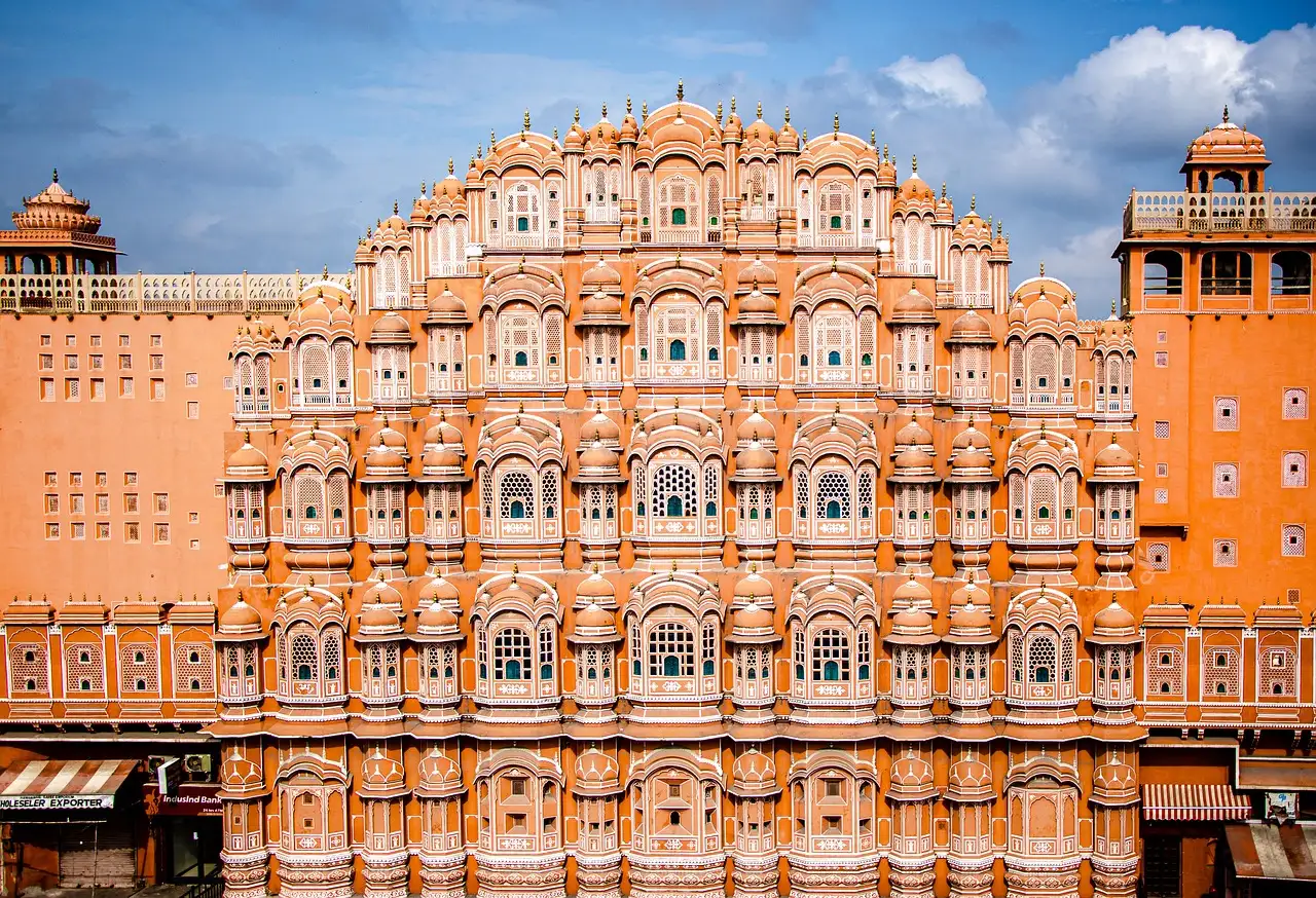 Wat is de naam van het beroemde City Palace in Jaipur?