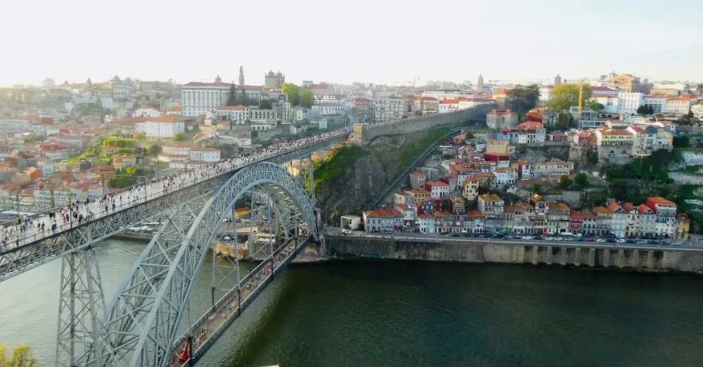 Welk deel van Portugal is populair bij overwinteraars? Ontdek het!