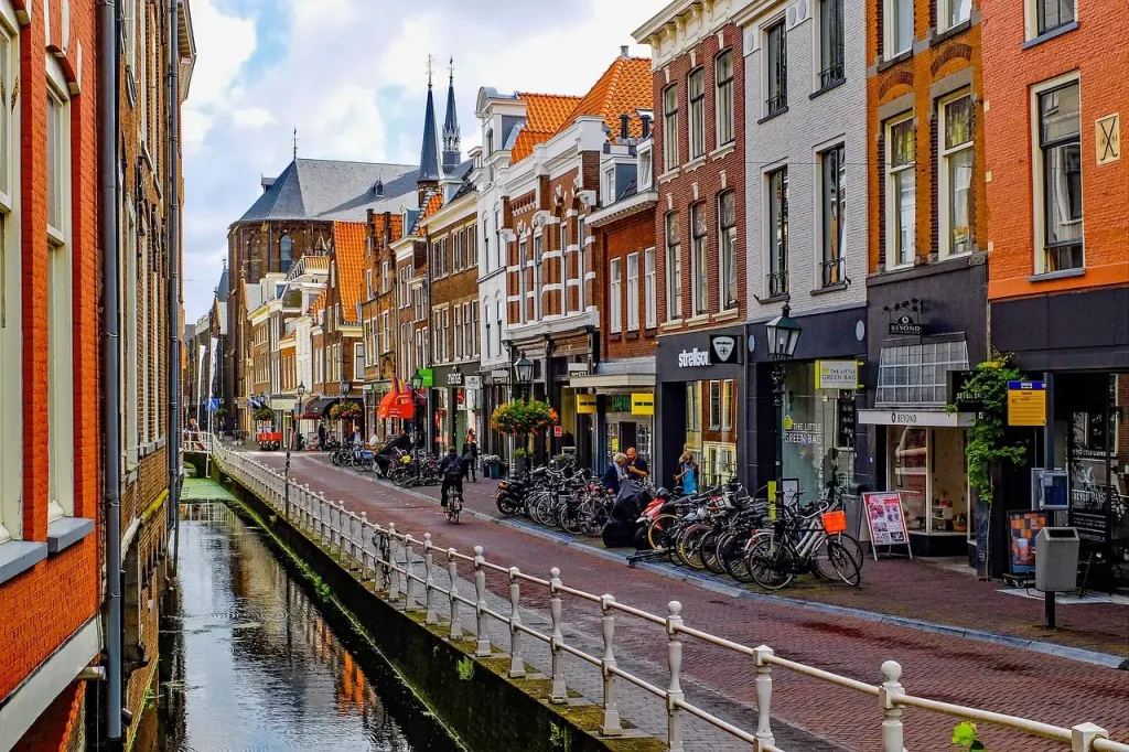 Wie schilderde Gezicht op Delft? Ontdek de kunstenaar!