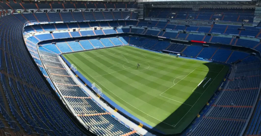 Wat is de thuisstad van Real Madrid in Spanje?