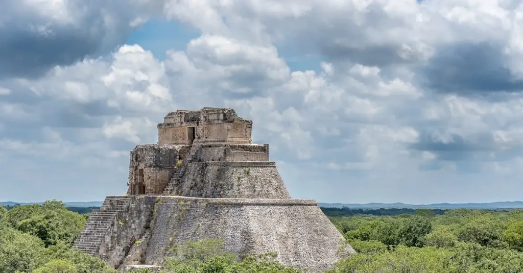 Wat zijn de Piramides van Uxmal en waarom zijn ze bijzonder?