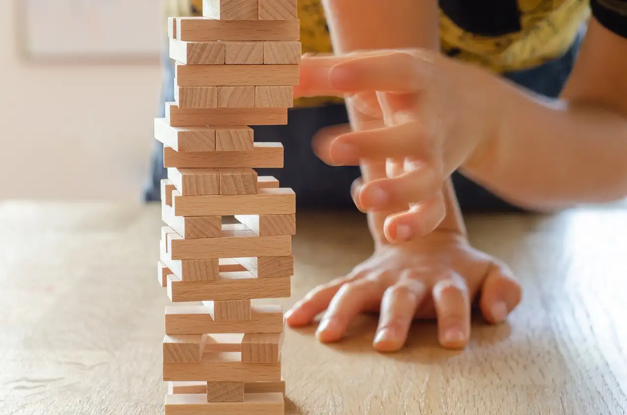 Wat zijn de spelregels van jenga? Ontdek tips en strategieën!