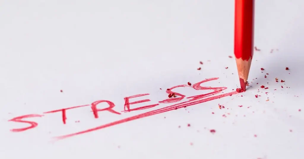 Welke lichamelijke klachten bij stress? Ontdek de symptomen!