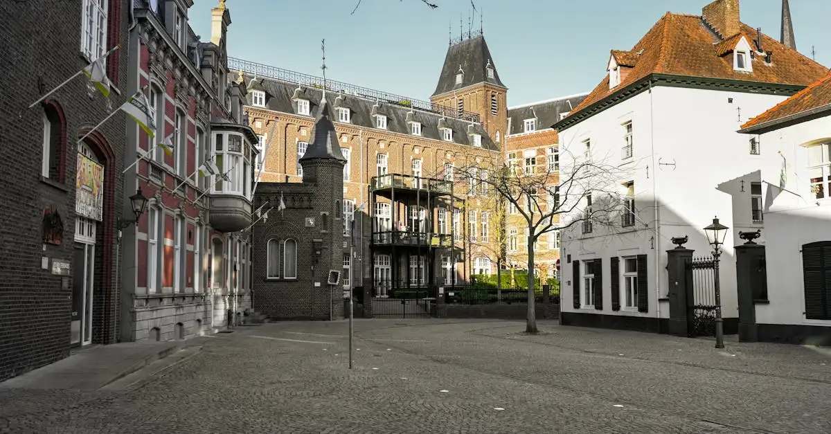 Welke stad in Nederland is bekend om kaarsenproductie?