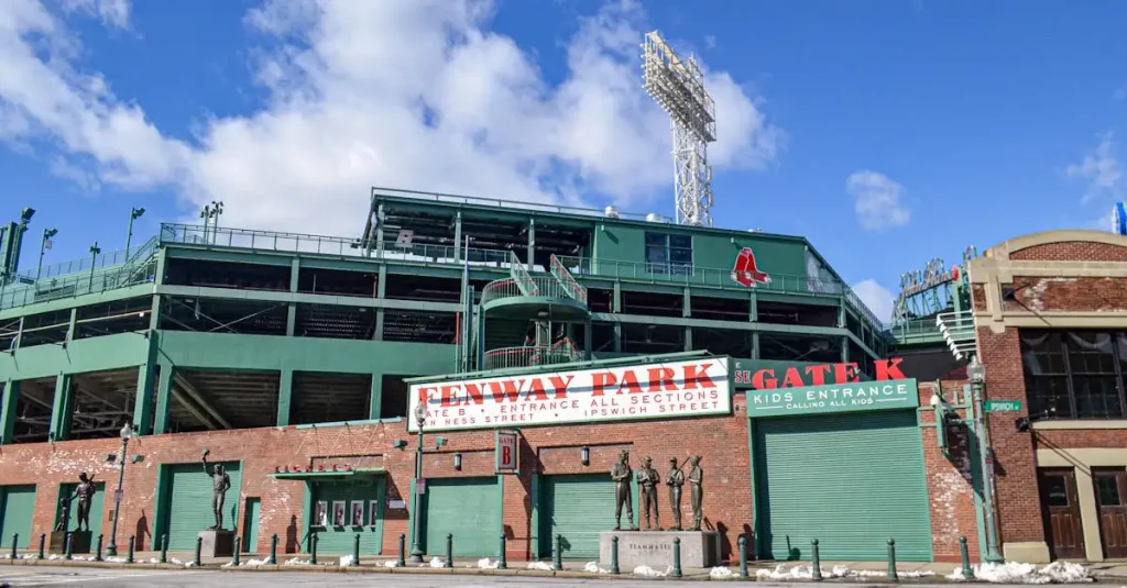 In welke stad vind je het beroemde Fenway Park?