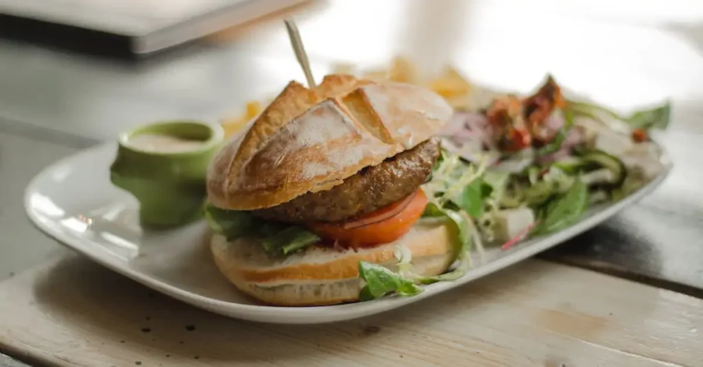 Welke dressing bij Griekse salade? Ontdek de beste tips!