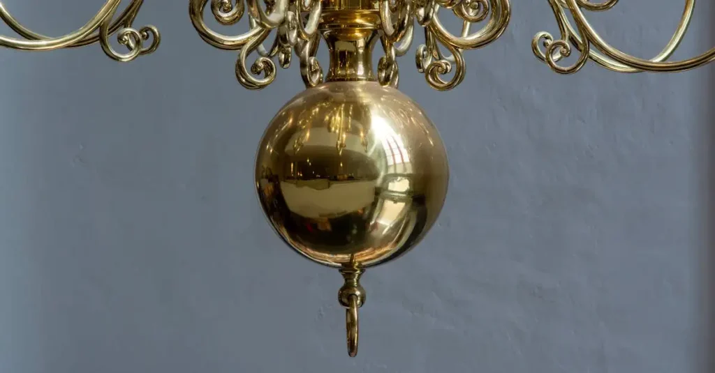 Welke kleur past goed bij goud? Ontdek de perfecte combinaties!