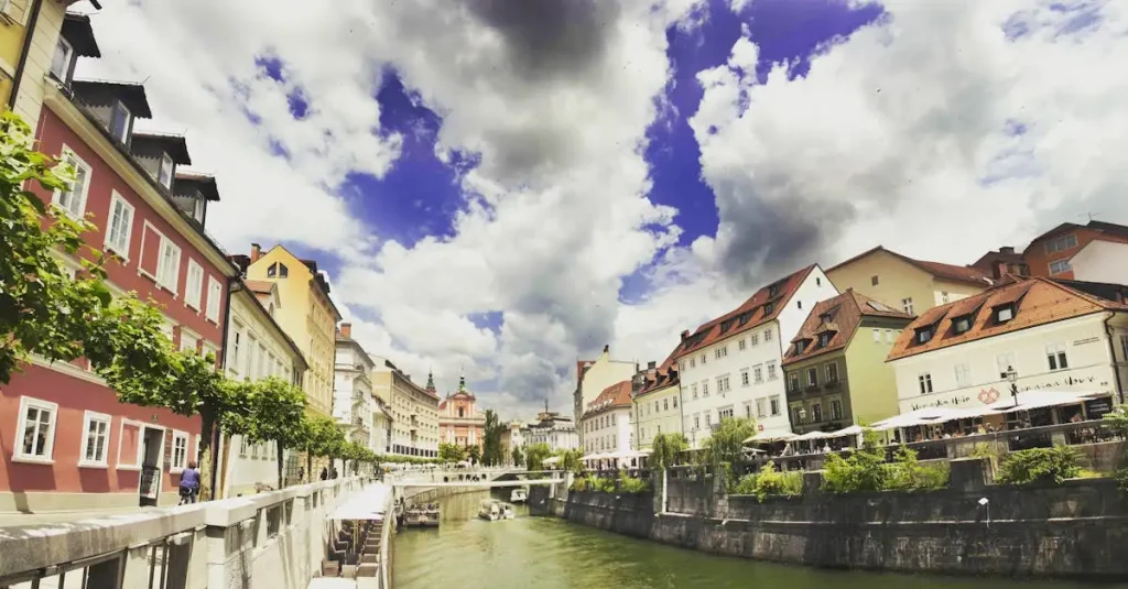 Welke stad in Slovenië was een handelscentrum in het keizerrijk?