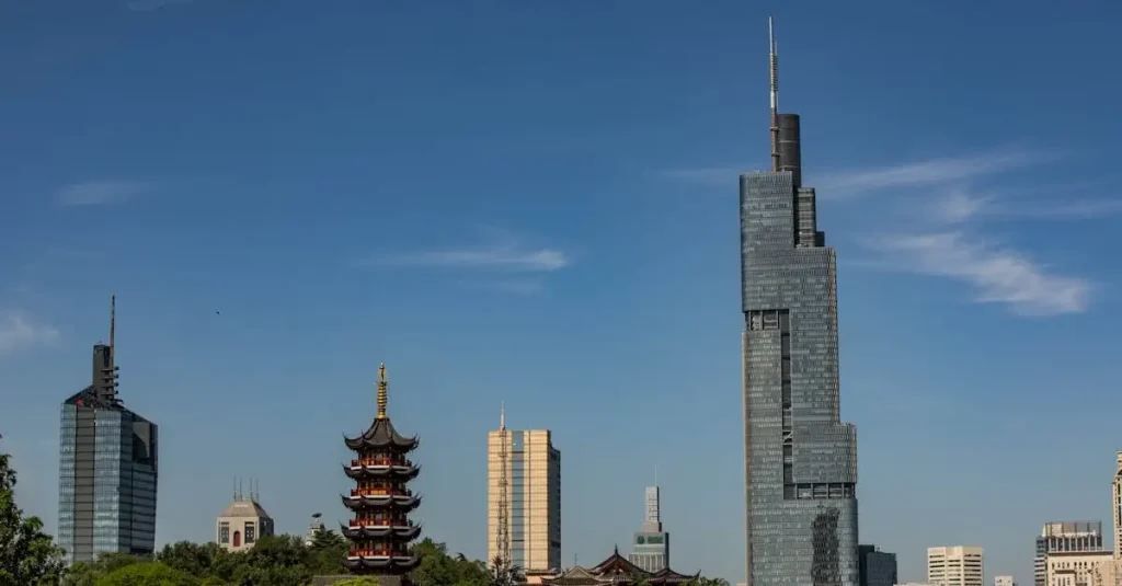 Waar staat de Zifeng Tower in Nanjing, China?