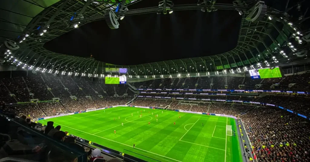 Wat is de stad van Tottenham Hotspur FC in Londen?