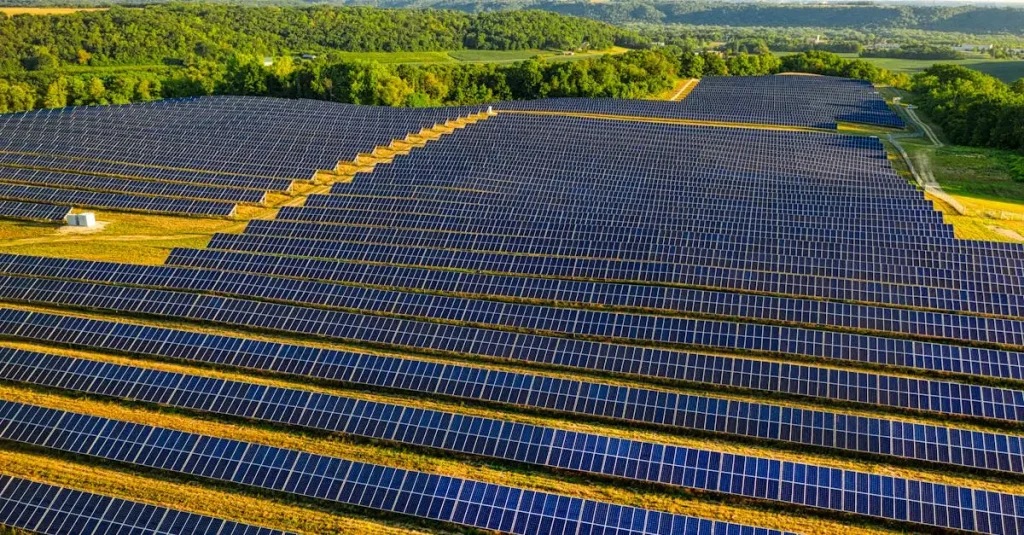 Welk energiebedrijf bij zonnepanelen? Vergelijk en kies slim!