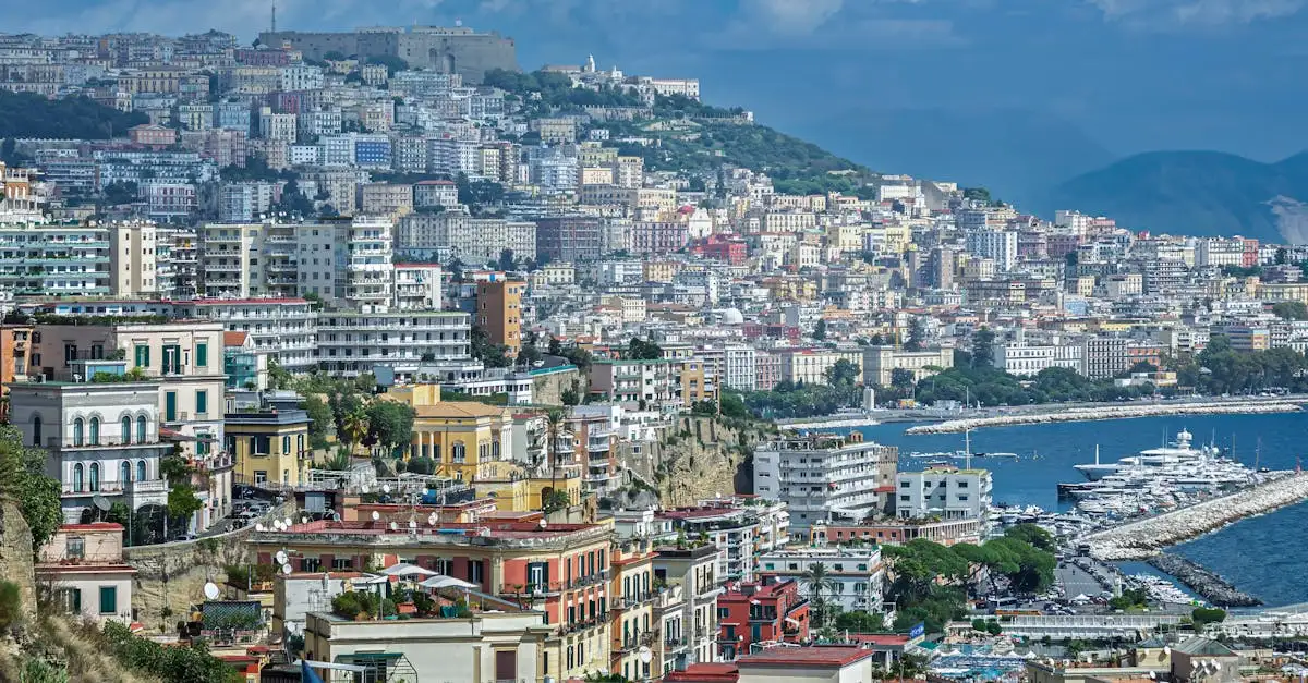 Wat is de thuisstad van Napoli in Italië?