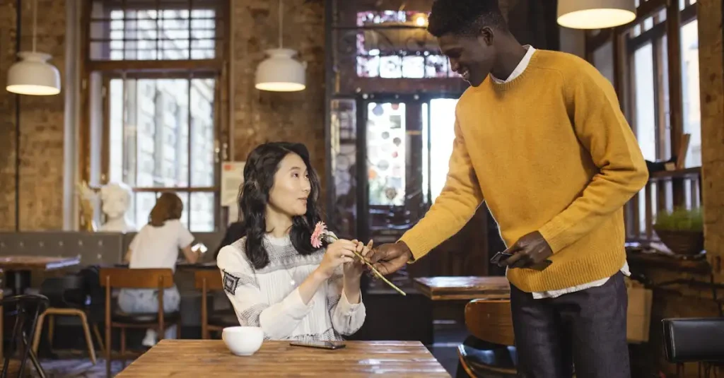 Welke vragen stel je bij een eerste date? Ontdek onze tips!